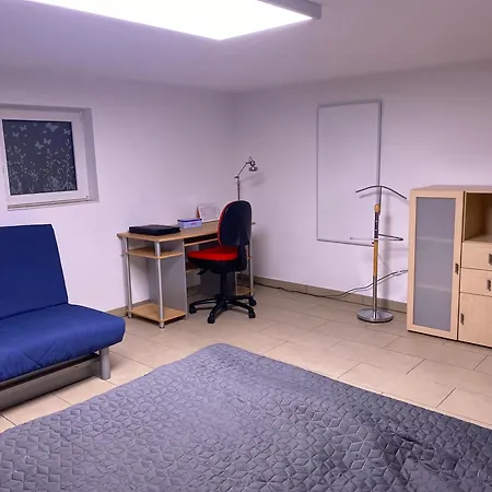 Bauer Apartment *
